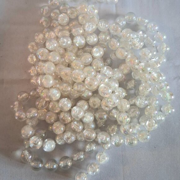 Lot of Various Purple And White Bead Garland - Picture 9 of 10